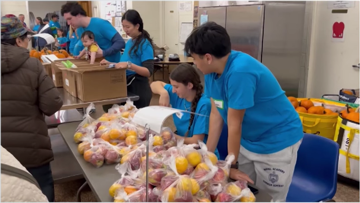 Teen-Run Food Pantry at Manhattan Church Thrives, Keeps Youth Engaged