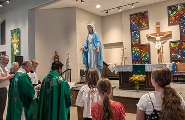 Dedication of new Mary statue