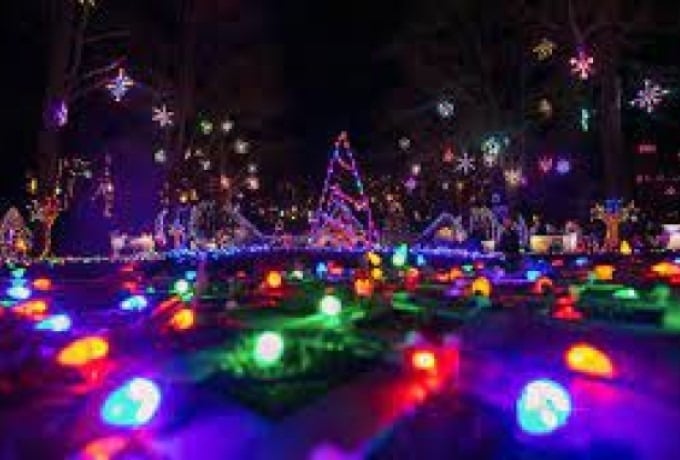 Christmas Festival of Lights: 