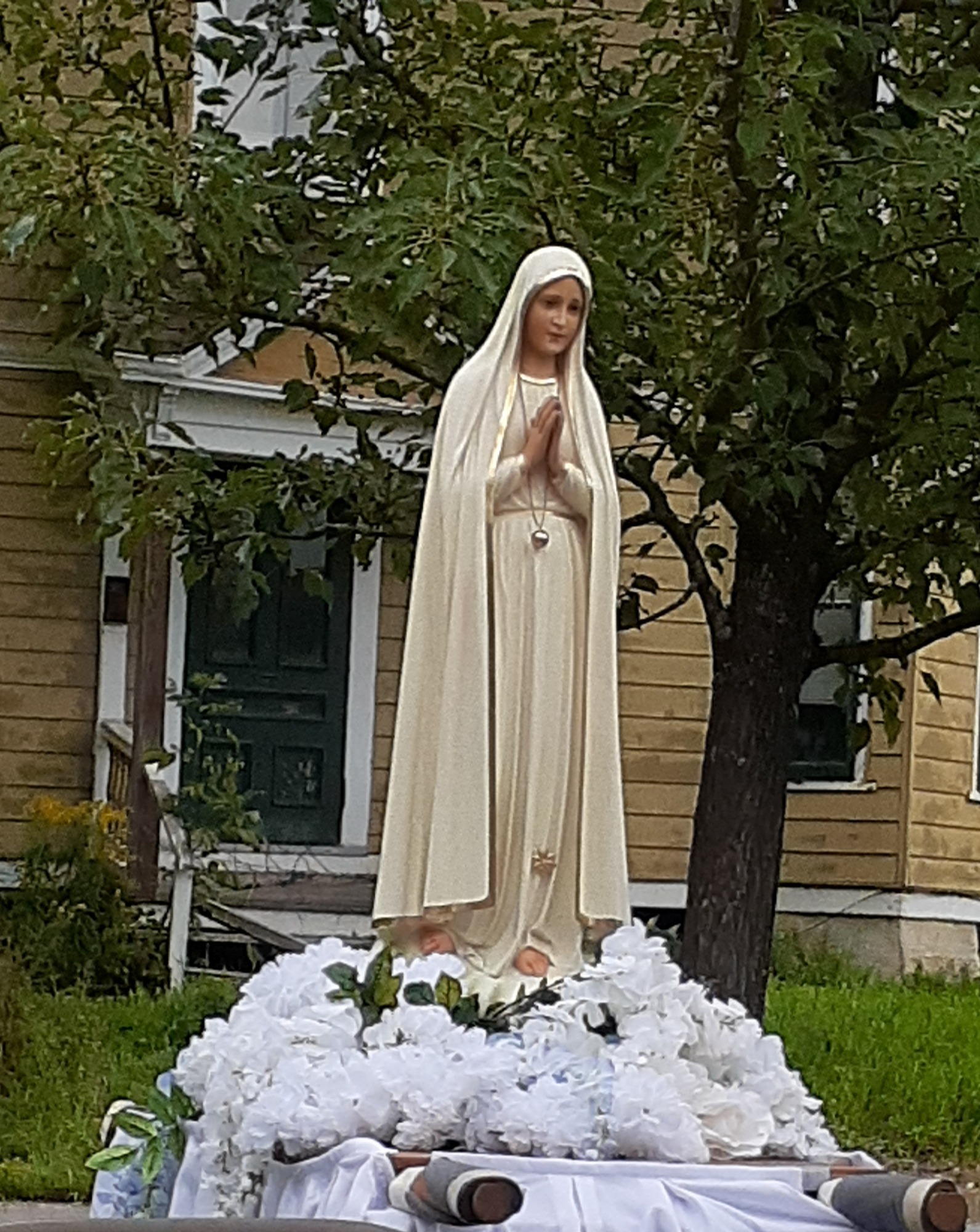 St. Kateri Tekakwitha Parishioners Participate in Rosary Rally