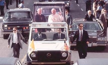 Tricentennial Thursday: New Orleans makes history: A Popemobile on Decatur Street