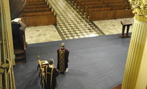 Inside a cavernous cathedral, a Mass for a virtual congregation