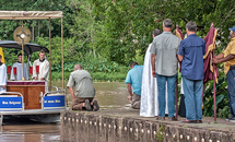 Procession celebrates Assumption, pleas for end of coronavirus