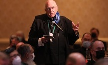 U.S. bishops approve document on Eucharist
