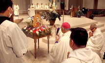 Virgin of Suyapa enthronement at Divine Mercy