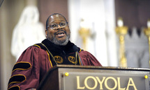 Loyola’s new president installed