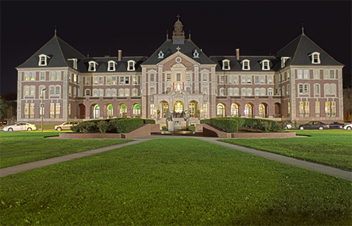 Notre Dame Seminary holds 69th commencement, honors Canizaro