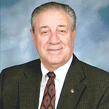 Deacon Wil Robichaux, a 1981 ordinand, dies