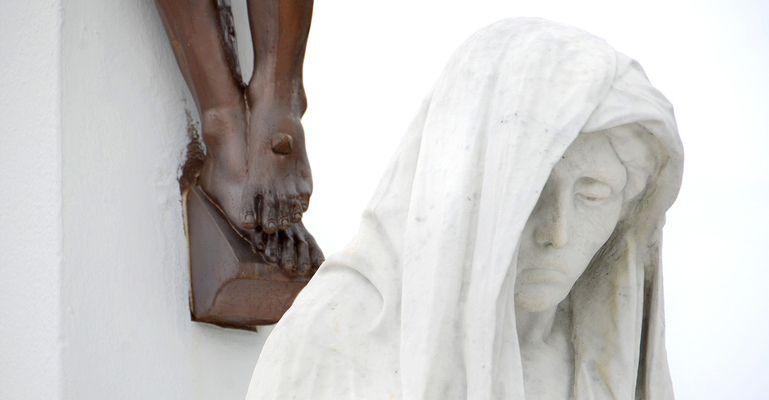 Cemetery photo contest yields riveting images