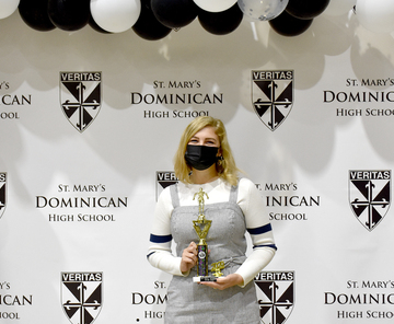 St. Mary's Dominican honors athletes with Lou Reilly award