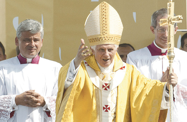 Pope Benedict XVI dies; funeral to be Jan. 5 in St. Peter's Square