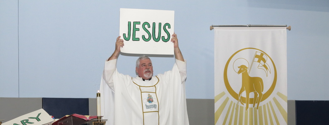 Priest to young Salesians: Joy, Jesus, Mary and determination needed for a holy life