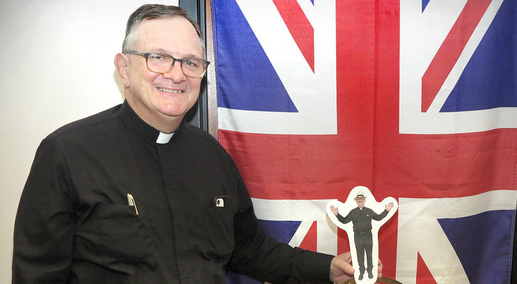 ‘Flat Fr. Pat’ allows St. Pius X pastor to become armchair traveler