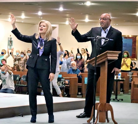 Oneys to emcee 10th National Eucharistic Congress