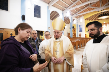 Eaton Fire victims find solidarity at San Gabriel Mission Mass