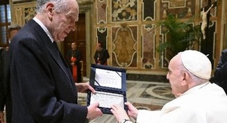 Doing God's will means working for peace, pope tells World Jewish Congress