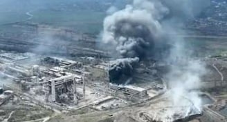 Russian president orders blockade of Mariupol steel plant