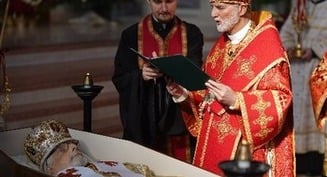 Departed Ukrainian Catholic bishop 'created waves' of God's mercy in others, say mourners