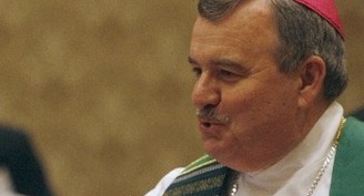 El obispo auxiliar Manz de Chicago fallece a los 77 años