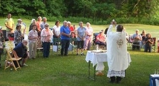 Outdoor Mass helps Minnesota parishioners slow down, get to know each other, priest says