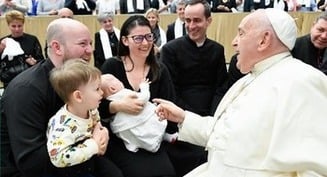 People decide whether to bring peace to the world or not, pope says