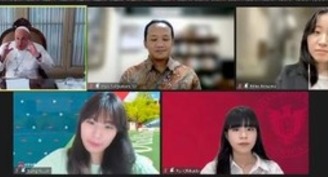 'No' to discrimination, 'yes' to closeness, true love, pope tells students