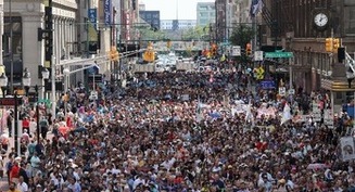 Cientos de miles inundan calles de Indianápolis en procesión eucarística más grande en las décadas