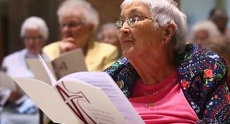 Mercy Sister Theresa Kane dies at 87; she challenged pope in '79 on women's roles in church