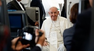 Pope thrives, hits main themes of his pontificate during Asia-Pacific trip