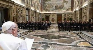 Investing in common good reaps greater benefits, pope says