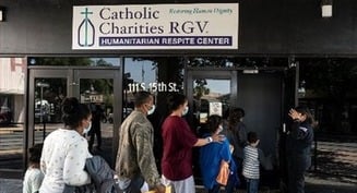 La Casa Blanca sugiere que retirará fondos a Caridades Católicas