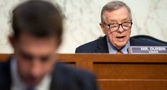 El Senador Durbin 'ha decidido no recibir' el polémico premio a la trayectoria profesional