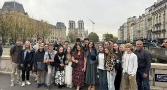 Paris cathedral Mass comforts Kentucky students after Louvre heist interrupts class trip