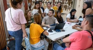 Maryknoll missionary trains migrant workers in Taiwan to defend their rights