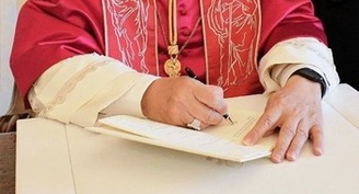 El Papa publica una carta apostólica sobre el Credo, con motivo del aniversario de Nicea