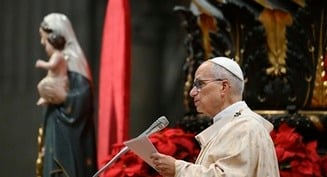 El Papa León pasa el año 2025 navegando con firmeza por las aguas de la Iglesia y del mundo