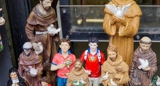 In historic Assisi, pilgrims seek modern witness of holiness