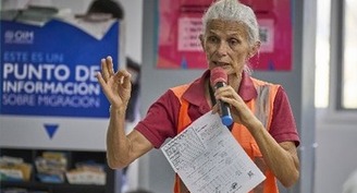 Church workers welcome deported migrants to Honduras