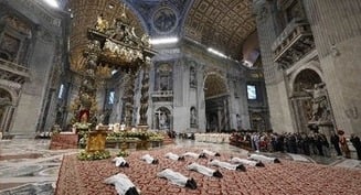 Pope asks priests to be signs of reconciliation in the church and world