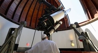 Pope celebrates Apollo 11 anniversary with peek at the heavens, call to astronaut