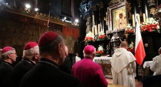 Poland's government clashes with bishops over migration while cardinal urges a shift in language