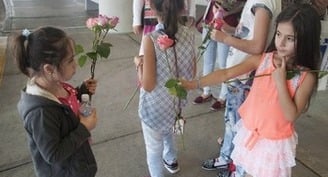 A pesar de la falta de fondos federales, Caridades Católicas continúan apoyando a refugiados