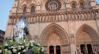 Paris celebrates its queen on the feast of the Assumption