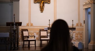 Why we shouldn't leave Mass early (or get there late)