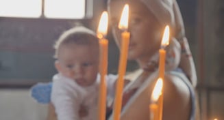 Baptism provides light in darkness, gateway to heaven, pope says