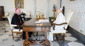 Pope supports solidarity with immigrants in US, Catholics must stand together, archbishop says