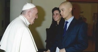 Estudiante inglés recordado por su gozosa fe en medio del cáncer inspira esperanzas de santidad