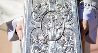 Tucson's Catholic Diocese celebrates its new bishop