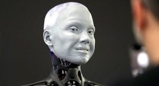 Vaticano advierte sobre posibilidad de sustituir a Dios por 'mundo gobernado por máquinas'