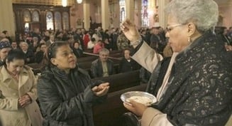 El Vaticano publica el informe del sínodo sobre el papel de la mujer en el liderazgo de la Iglesia